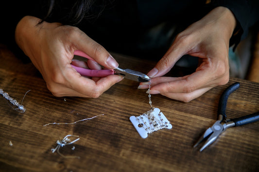 The Benefits of Wearing Handmade Jewelry