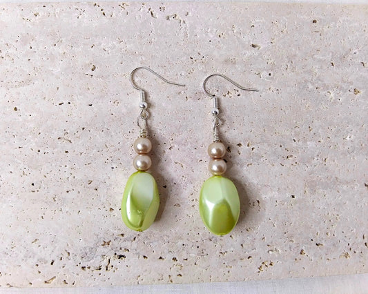 Dangle glass pear beaded earrings
