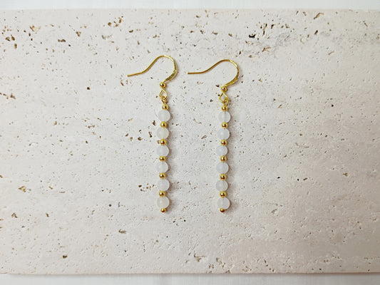 white jade earrings, minimalist jewelry, gemstone earrings, gold and white earrings, handmade jewelry