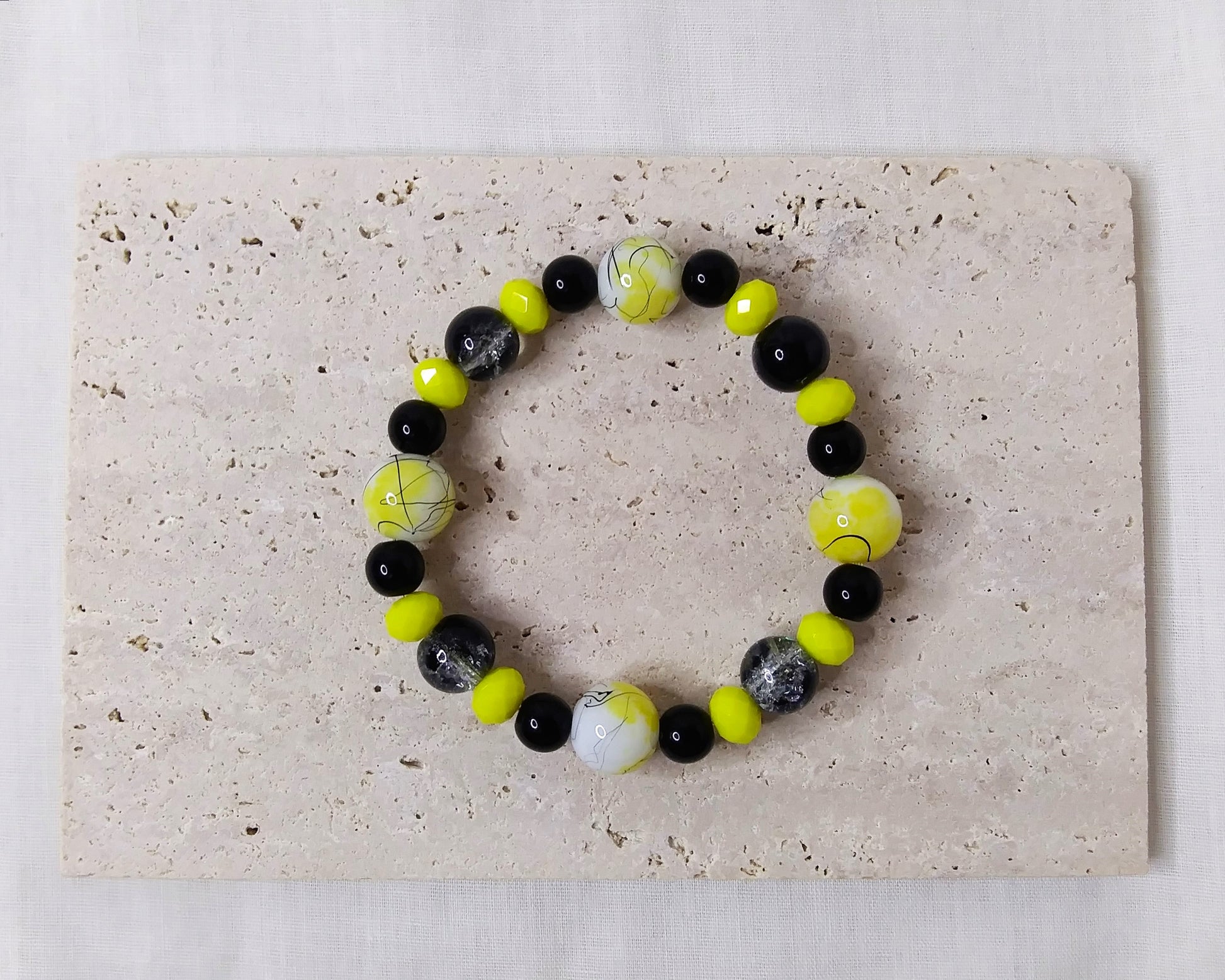 Yellow and black stretch stackable bracelet 