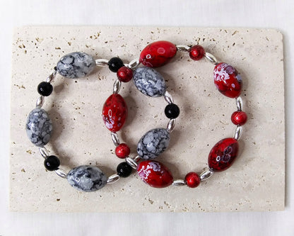 Red and Black chunky glass bead stretch bracelet