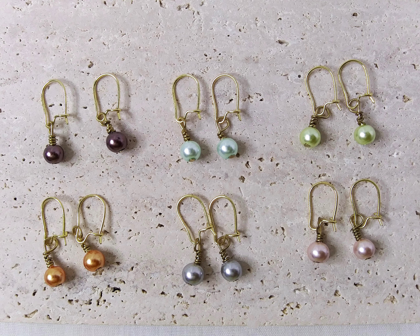 Small Glass pearl bead earrings